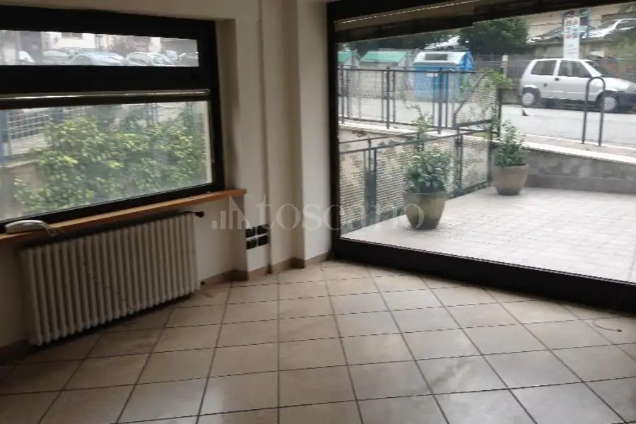 Negozio in vendita di 115 mq a €160.000 (rif. 40/2026)