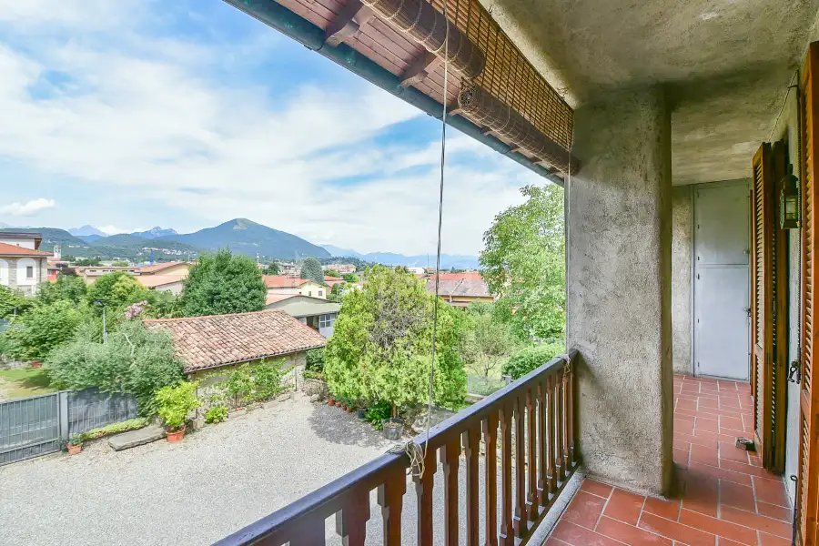Casa in vendita di 250 mq a €270.000 (rif. 28/2025)