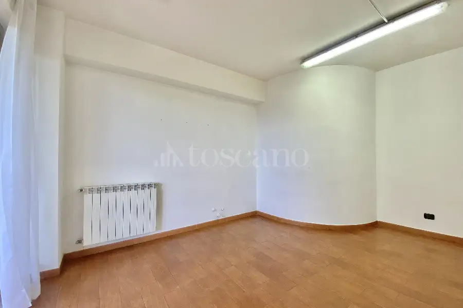 Ufficio in affitto di 165 mq a €1.250 (rif. 57/2025)