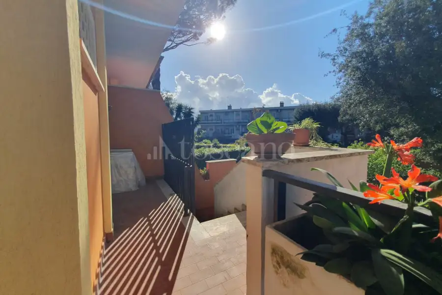 Villino a Schiera in affitto di 90 mq a €1.600 (rif. 4/2026)