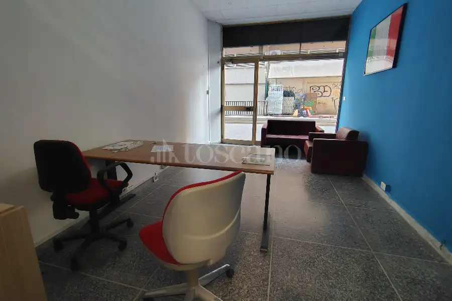 Negozio in affitto di 40 mq a €800 (rif. 20/2026)