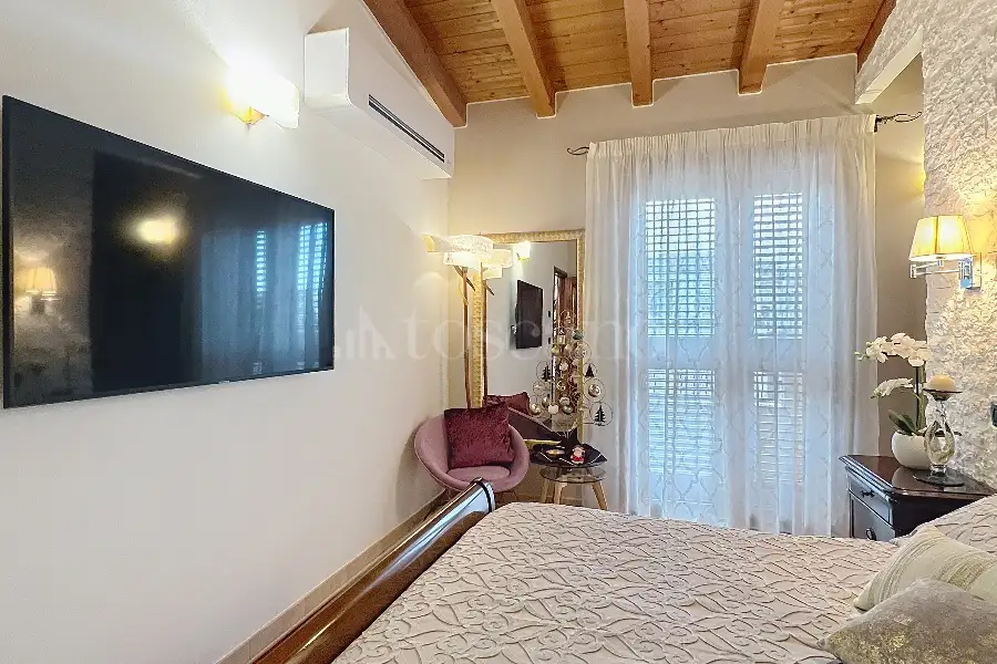 Attico in vendita di 200 mq a €278.000 (rif. 1/2026)