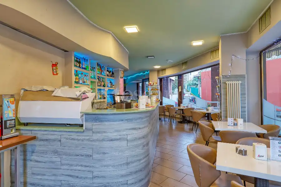 Negozio in vendita di 152 mq a €320.000 (rif. 74/2026)