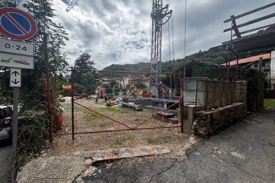 Casa Indipendente in vendita di 300 mq a €280.000 (rif. 14/2026)