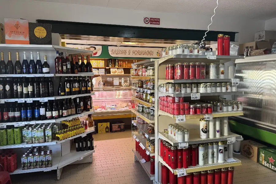 Attività Commerciale in vendita di 130 mq a €47,000 (rif. TS0327VE)