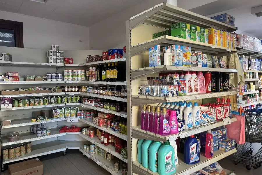 Attività Commerciale in vendita di 130 mq a €47,000 (rif. TS0327VE)