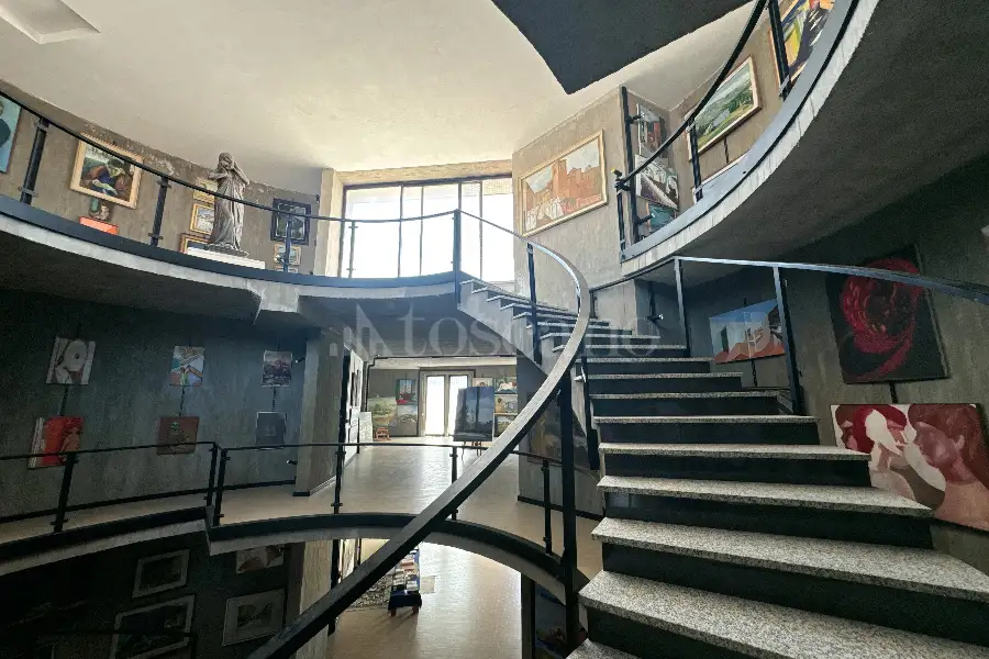 Casa in vendita di 800 mq a €879.000 (rif. 109/2024)