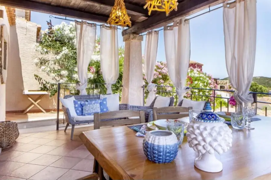 Villino a Schiera in vendita di 107 mq a €860.000 (rif. 24/2026)