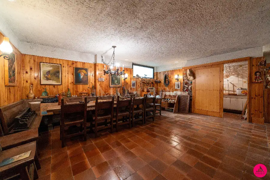 Casa Indipendente in vendita di 370 mq a €380.000 (rif. 8/2026)