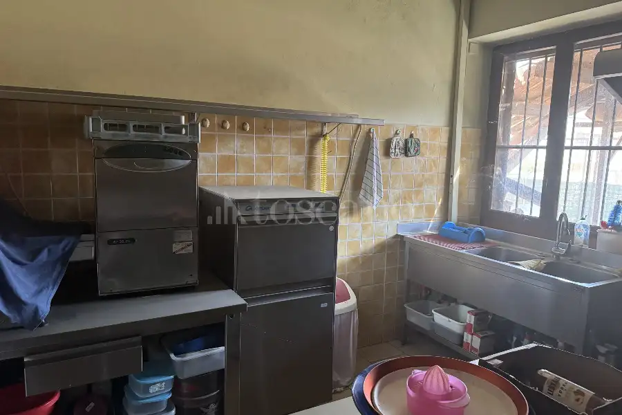 Negozio in vendita di 540 mq a €340,000 (rif. TS0328VE)
