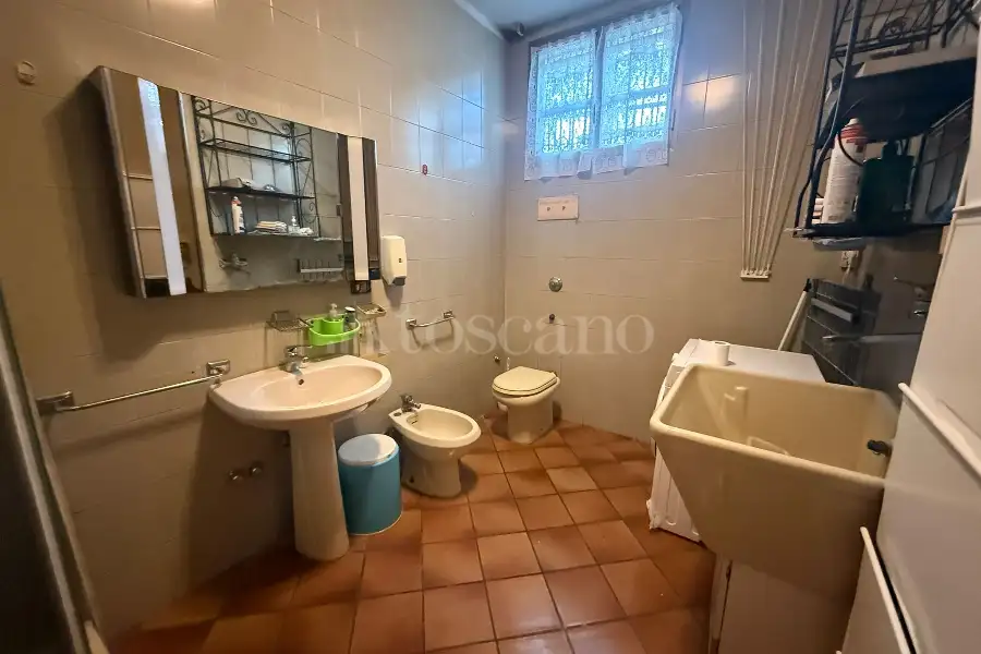 Casa Indipendente in vendita di 280 mq a €350.000 (rif. 1/2026)