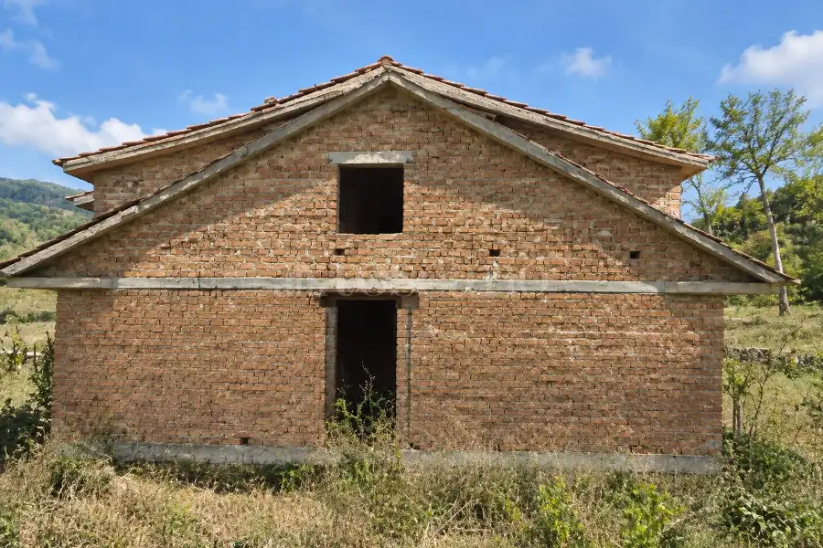 Casa Indipendente in vendita di 600 mq a €95.000 (rif. 14/2026)