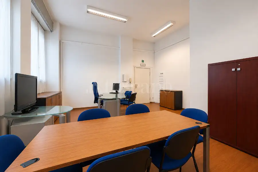 Negozio in vendita di 100 mq a €530.000 (rif. 66/2026)