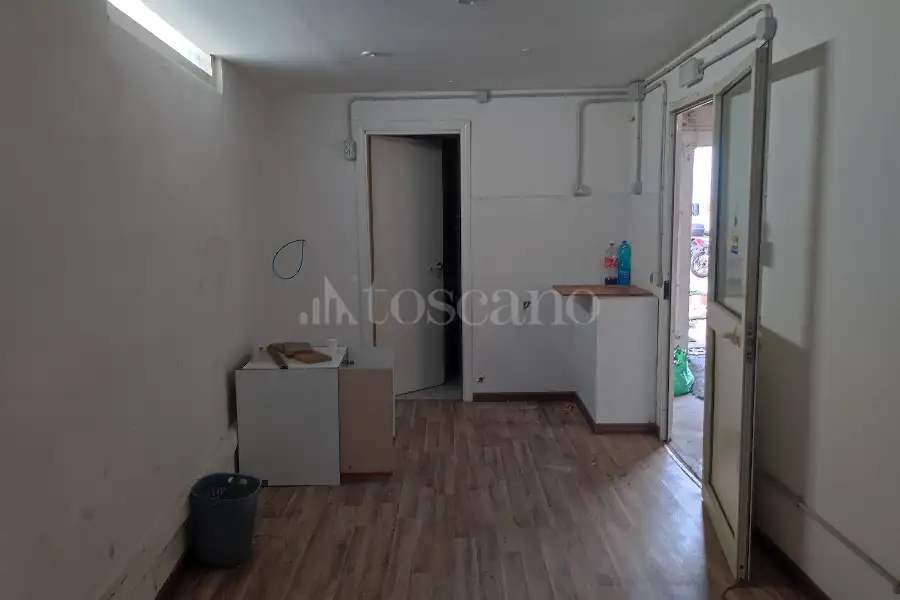 Laboratorio in affitto di 200 mq a €1.500 (rif. 19/2024)