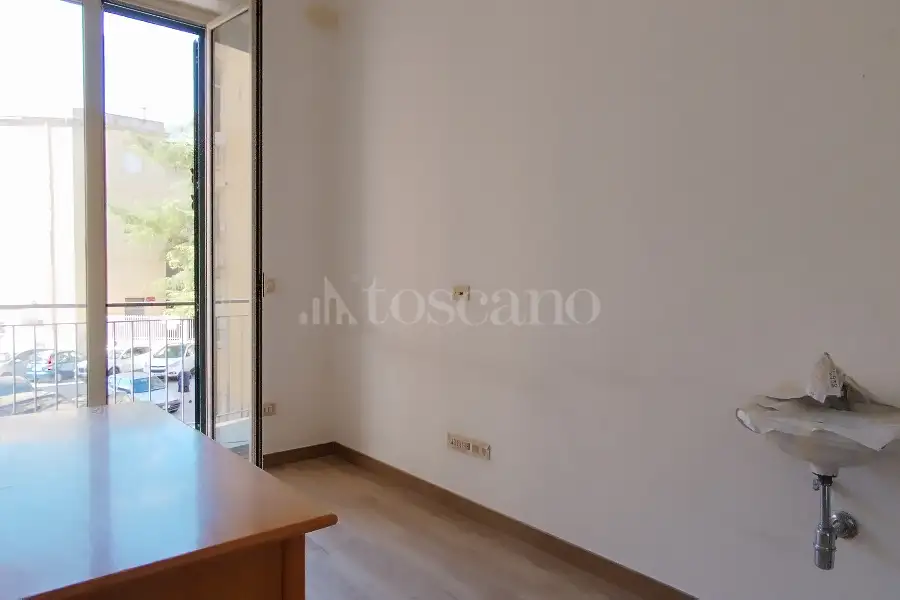 Ufficio in affitto di 15 mq a €350 (rif. 55/2025)