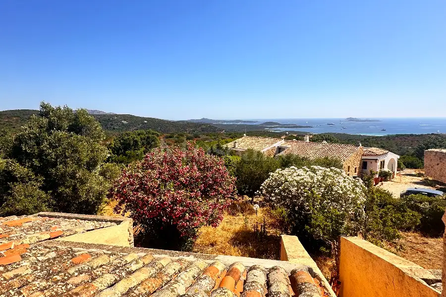 Villa in vendita di 278 mq a €1.400.000 (rif. 41/2025)