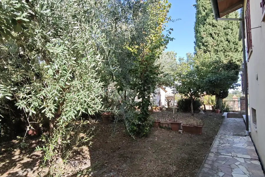 Casa in vendita di 270 mq a €340.000 (rif. 25/2026)