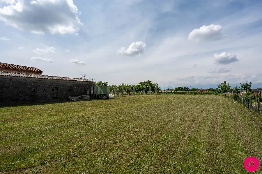 Casa Indipendente in vendita di 212 mq a €205.000 (rif. 75/2026)