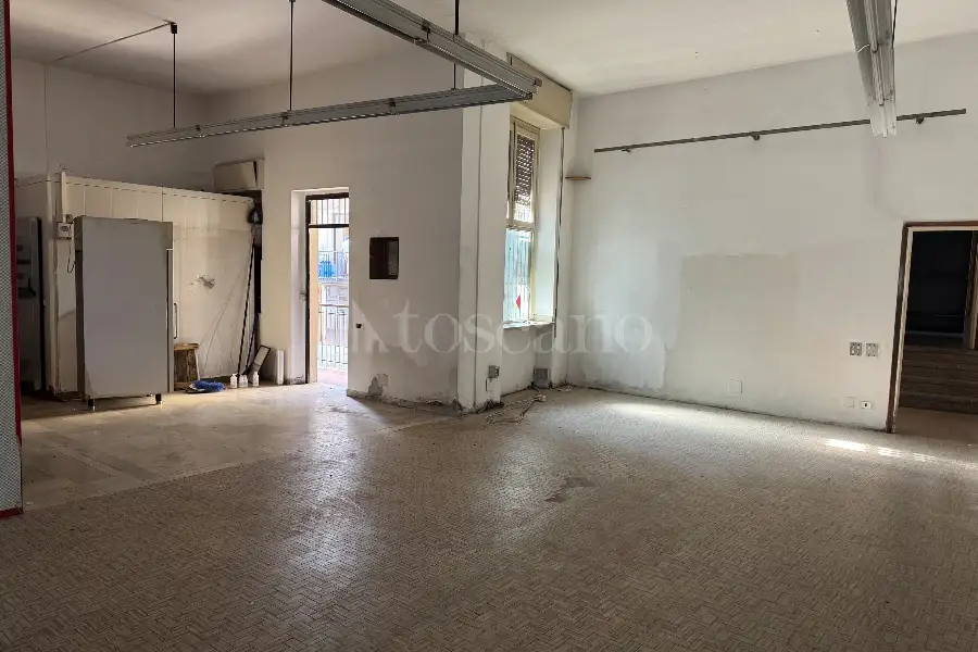 Negozio in vendita di 160 mq a €134,000 (rif. TS0329VE)