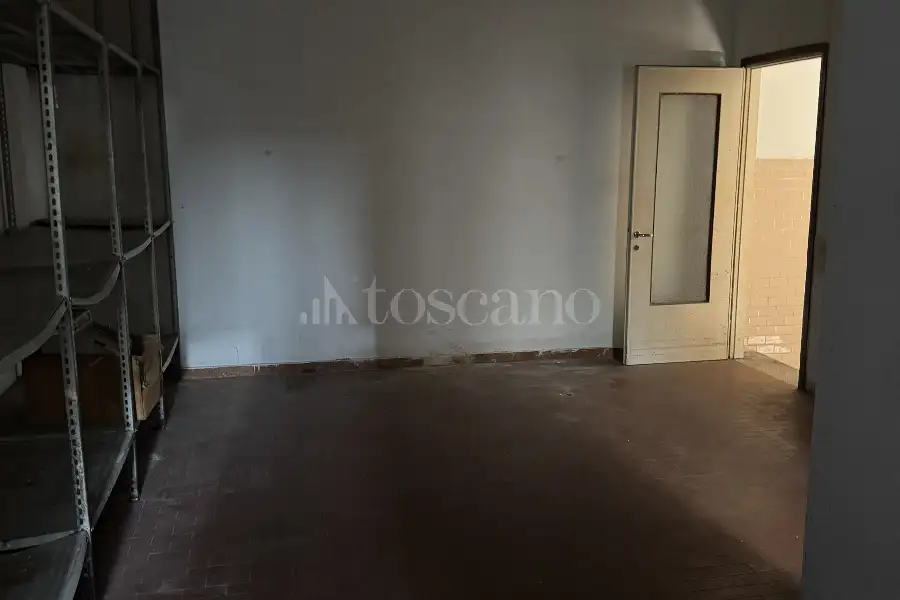 Negozio in vendita di 160 mq a €134,000 (rif. TS0329VE)