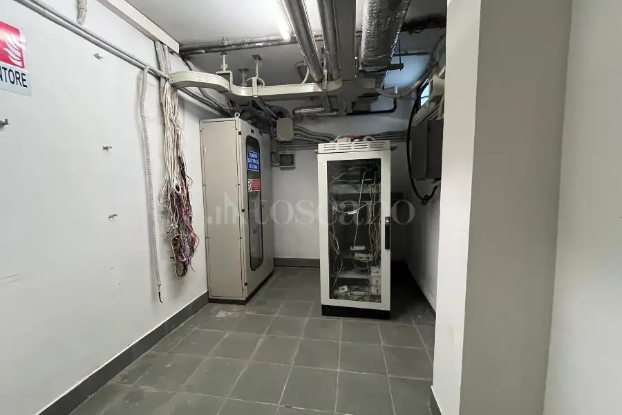 Negozio in vendita di 271 mq a €340.000 (rif. 41/2025)