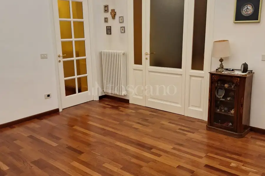 Casa in vendita di 211 mq a €890.000 (rif. 92/2025)