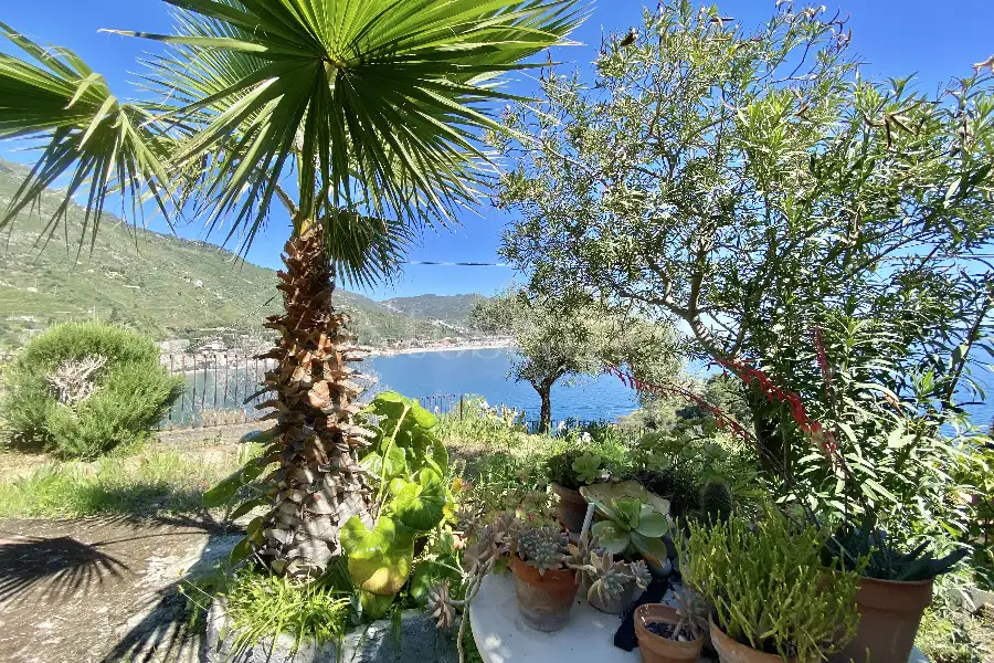 Casa Indipendente in vendita di 158 mq a €865.000 (rif. 20/2026)
