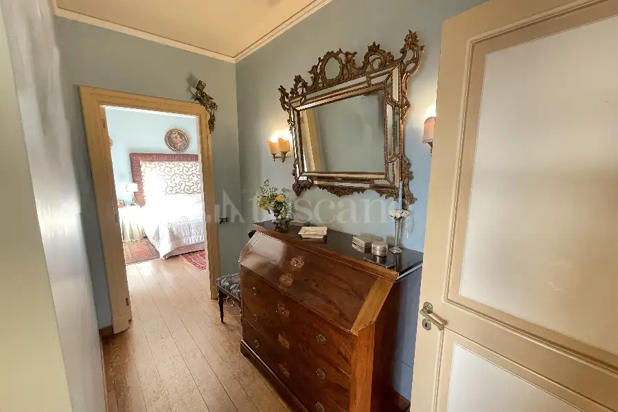 Villa in vendita di 500 mq a €1.500.000 (rif. 45/2025)