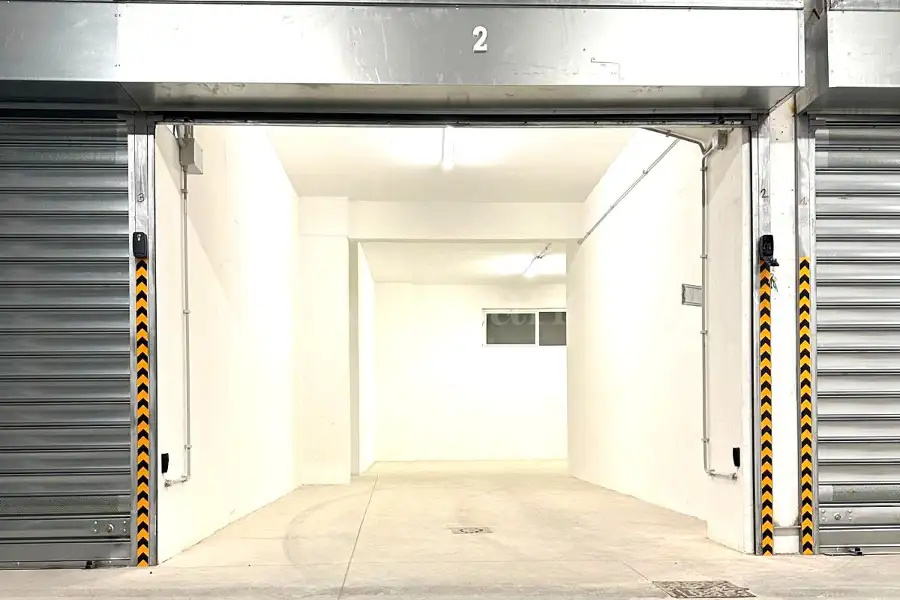 Box in affitto di 54 mq a €700 (rif. 10/2026)