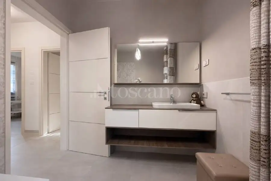 Villa in vendita di 240 mq a €595.000 (rif. 7/2026)