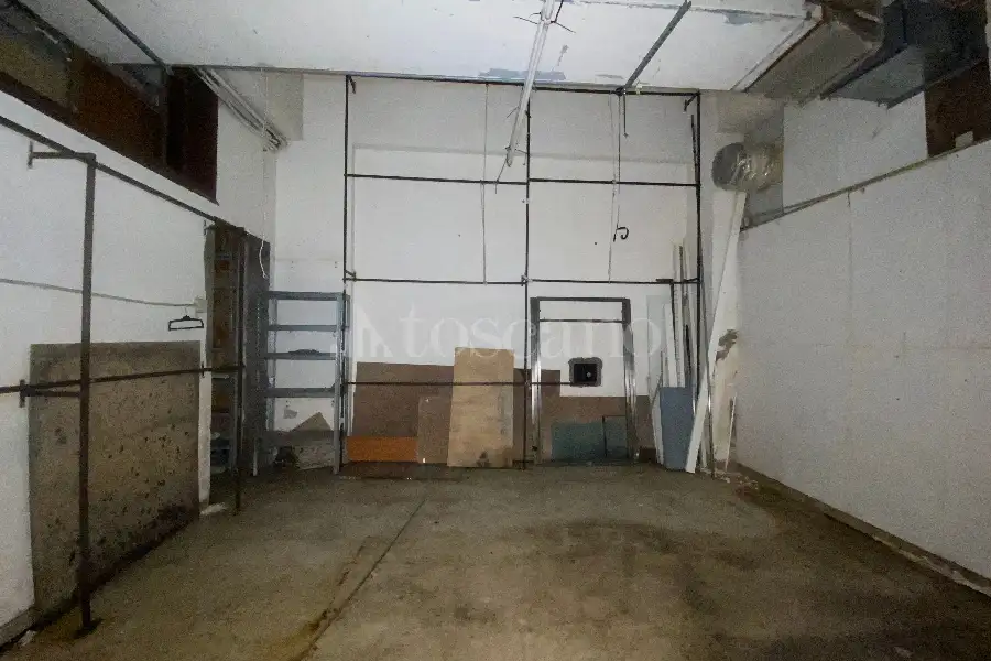Negozio in vendita di 166 mq a €240.000 (rif. 56/2026)