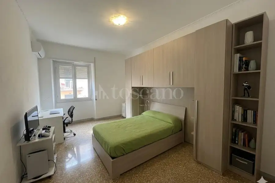 Stanza in affitto di 90 mq a €700 (rif. 30/2026)