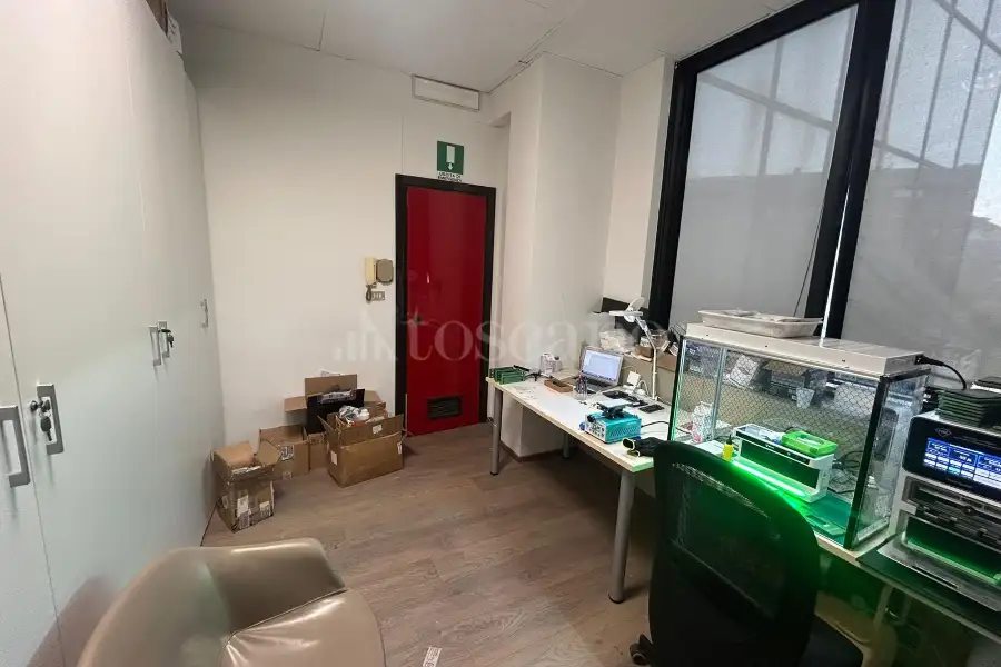 Ufficio in vendita di 87 mq a €99.000 (rif. 72/2025)