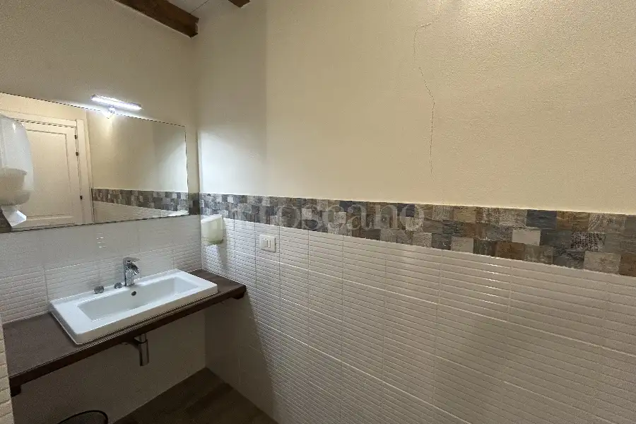 Villa in vendita di 700 mq a €720.000 (rif. 94/2026)