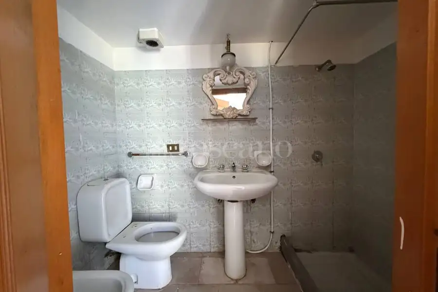 Palazzo in affitto di 500 mq a €5.800 (rif. 216/2025)