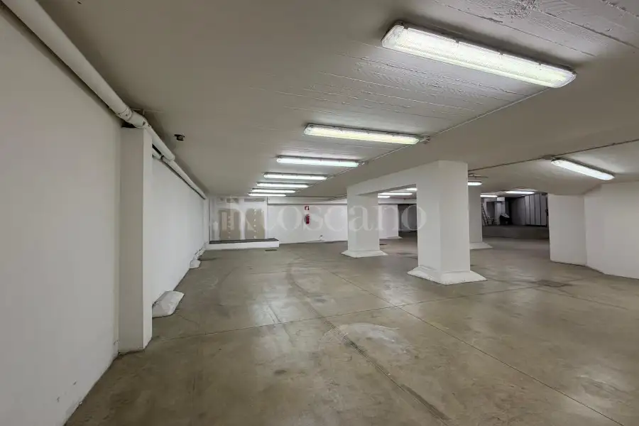 Magazzino in affitto di 350 mq a €900 (rif. 21/2026)