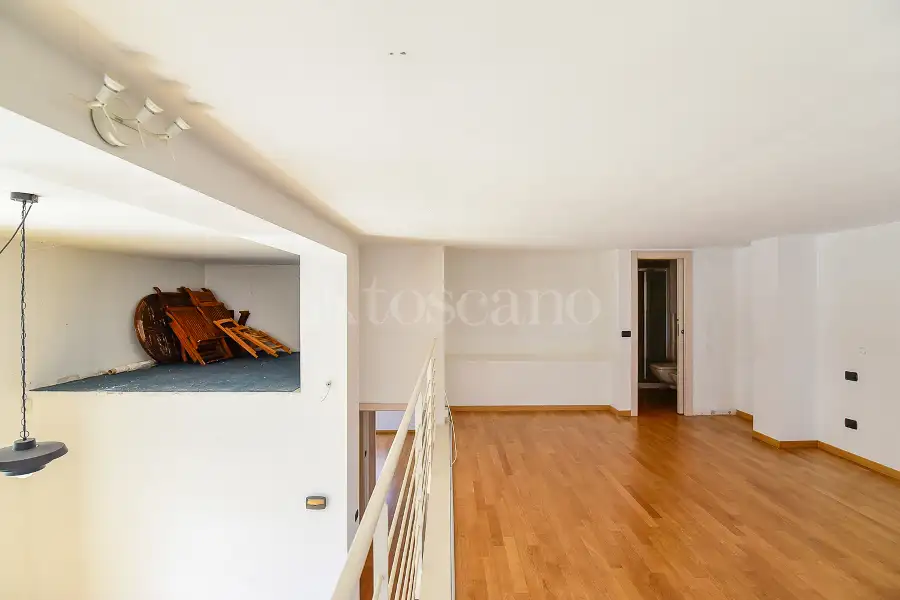 Loft in vendita di 130 mq a €250.000 (rif. 64/2025)