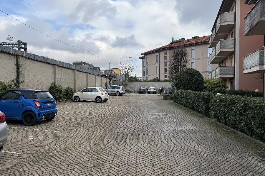 Ufficio in vendita di 250 mq a €310.000 (rif. 5/2026)