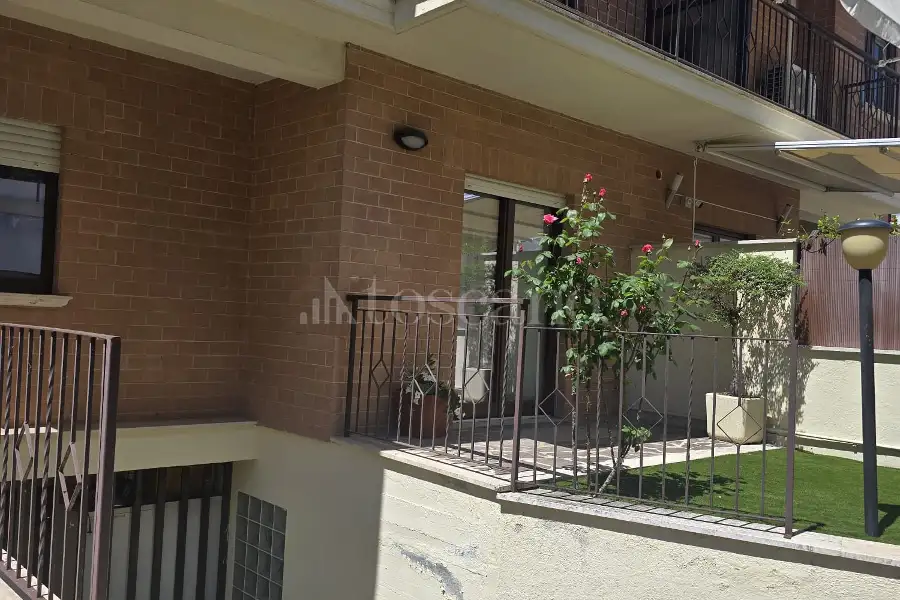 Villa Plurifamiliare in vendita di 250 mq a €298.000 (rif. 36/2026)