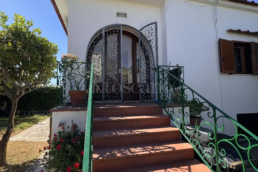 Villa in vendita di 500 mq a €1.080.000 (rif. 46/2025)