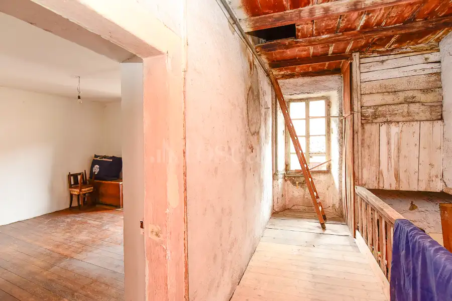 Palazzo in vendita di 250 mq a €248.000 (rif. 30/2025)
