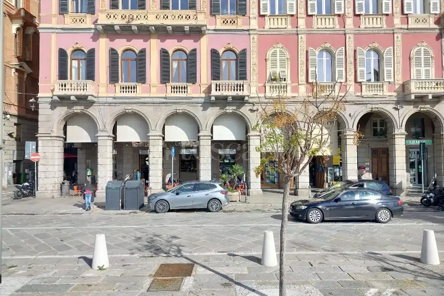 Negozio in vendita di 175 mq trattativa riservata (rif. 121/2025)