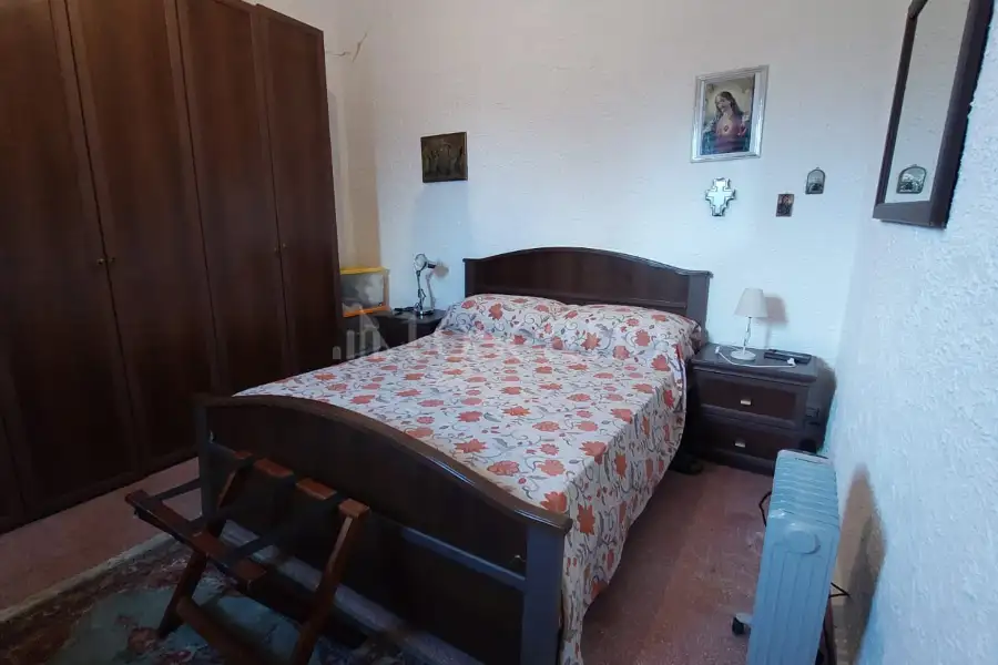 Casa Indipendente in vendita di 205 mq a €65.000 (rif. 12/2026)