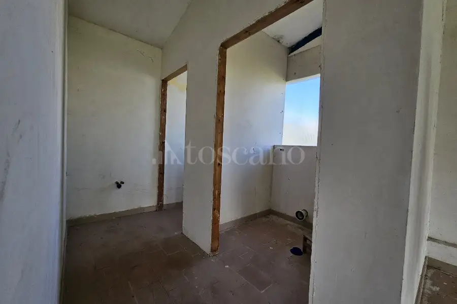 Capannone in vendita di 1.050 mq a €870.000 (rif. 7/2025)