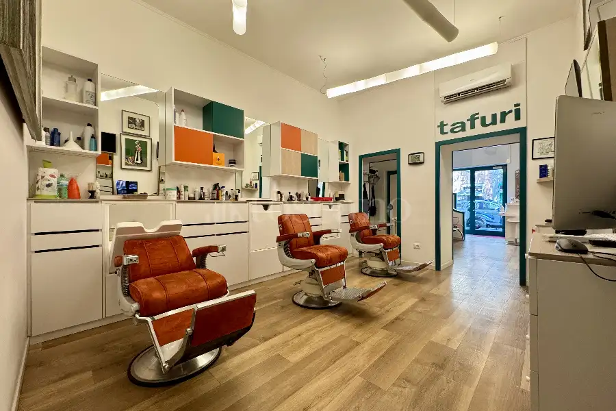 Negozio in vendita di 62 mq a €399.000 (rif. 13/2025)