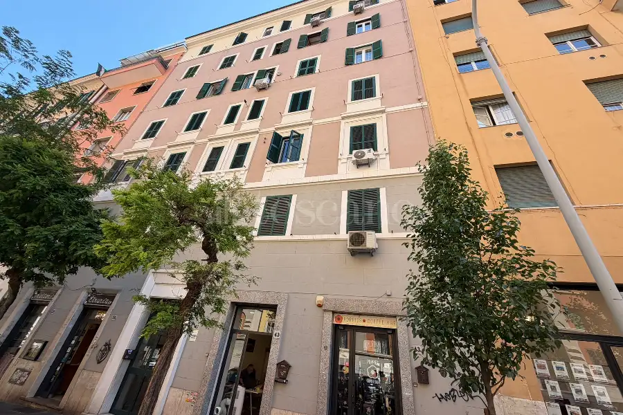 Negozio in vendita di 35 mq a €225.000 (rif. 7/2026)