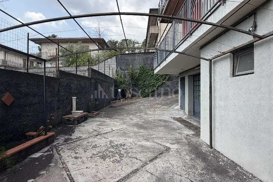 Casa Indipendente in vendita di 175 mq a €265.000 (rif. 178/2026)