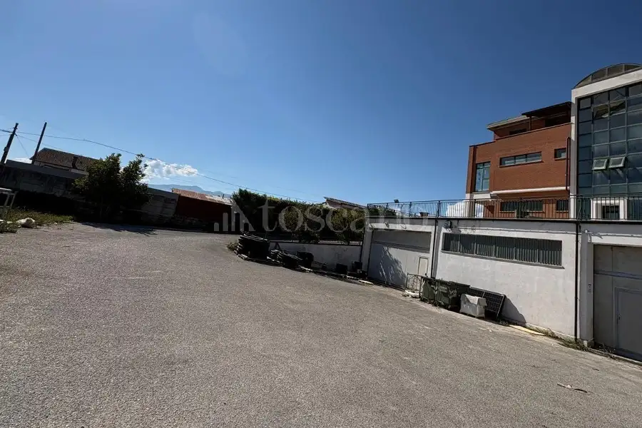 Magazzino in affitto di 470 mq a €2.500 (rif. 82/2026)