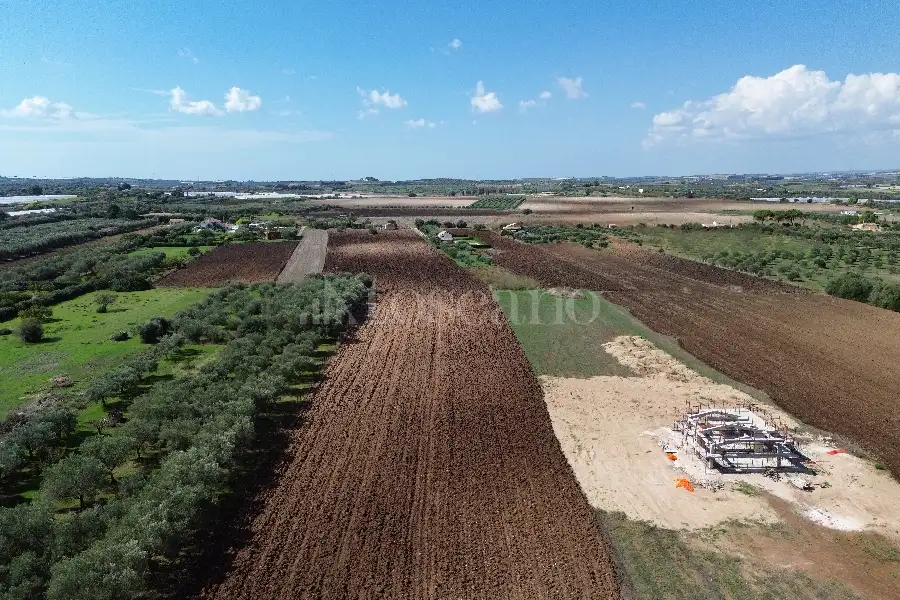 Villa in vendita di 345 mq a €369.000 (rif. 123/2026)