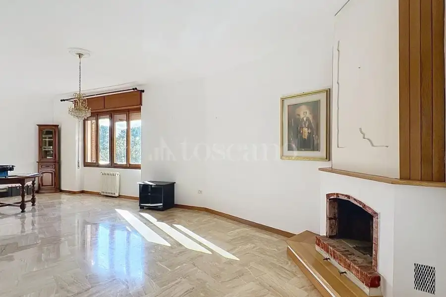 Villa in vendita di 630 mq a €670.000 (rif. 195/2025)
